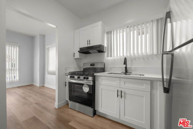 4309 S Main Street, Los Angeles, CA 90037
