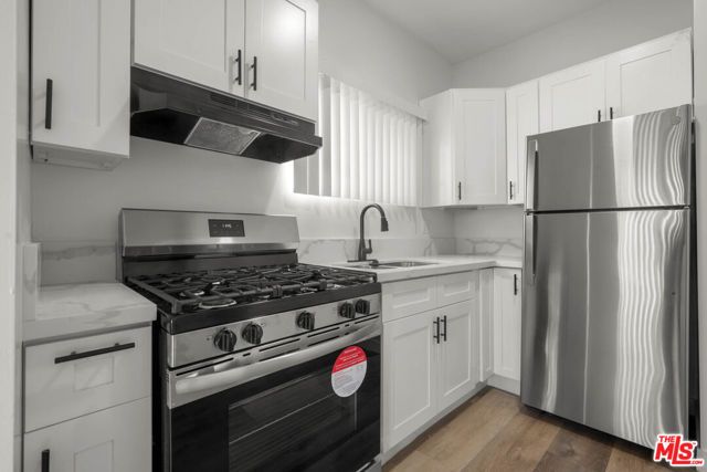 4309 S Main Street, Los Angeles, CA 90037