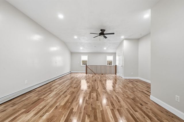 8 Ash St, Plymouth, MA 02360