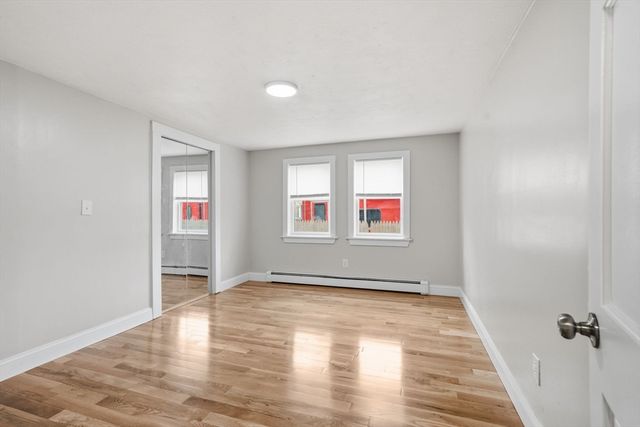 8 Ash St, Plymouth, MA 02360