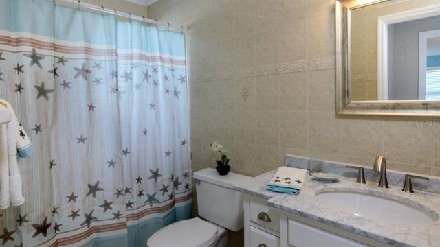 1228 SIESTA BAYSIDE DRIVE 1228-C, Sarasota, FL 34242