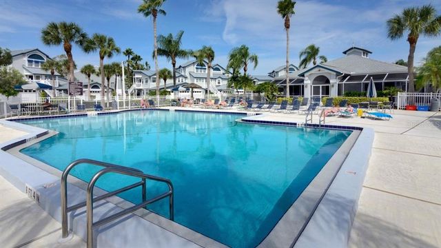 1228 SIESTA BAYSIDE DRIVE 1228-C, Sarasota, FL 34242