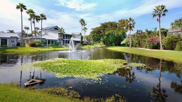 1228 SIESTA BAYSIDE DRIVE 1228-C, Sarasota, FL 34242
