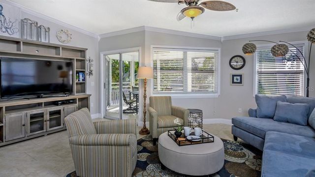 1228 SIESTA BAYSIDE DRIVE 1228-C, Sarasota, FL 34242