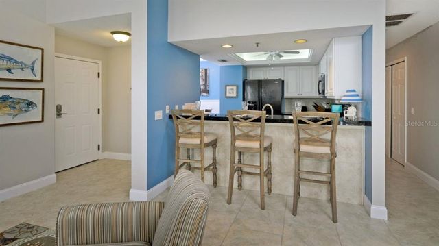 1228 SIESTA BAYSIDE DRIVE 1228-C, Sarasota, FL 34242
