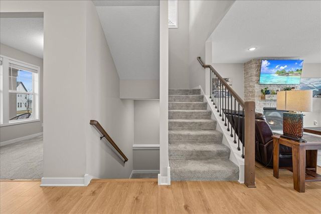 10125 Shadyview Lane N, Maple Grove, MN 55311