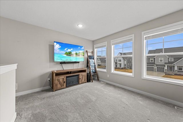 10125 Shadyview Lane N, Maple Grove, MN 55311