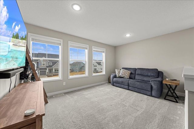 10125 Shadyview Lane N, Maple Grove, MN 55311