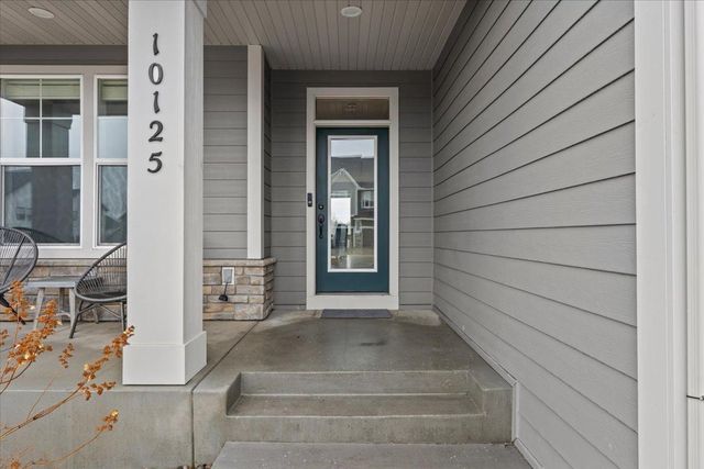 10125 Shadyview Lane N, Maple Grove, MN 55311