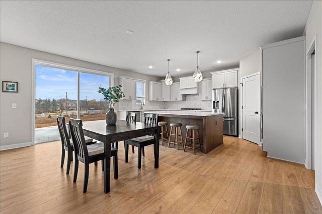 10125 Shadyview Lane N, Maple Grove, MN 55311