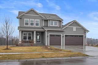 10125 Shadyview Lane N, Maple Grove, MN 55311