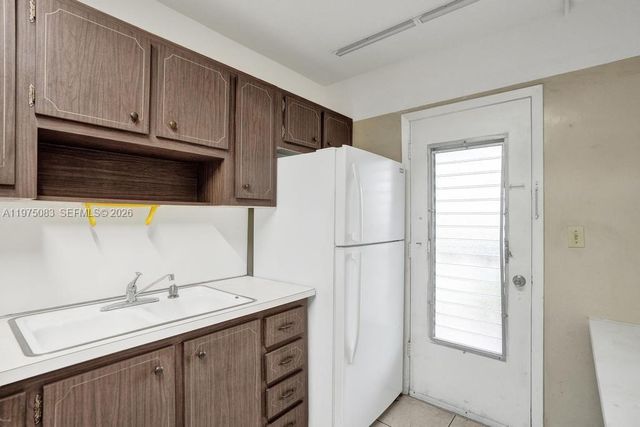 4731 NW 10th Court 314, Plantation, FL 33313