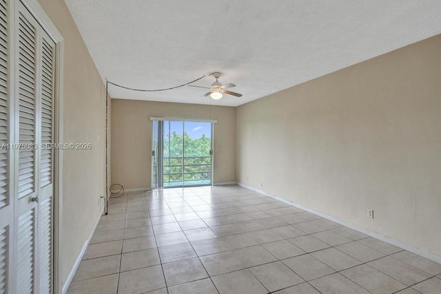 4731 NW 10th Court 314, Plantation, FL 33313