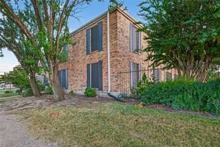 7703 Moonmist Drive D, Houston, TX 77036
