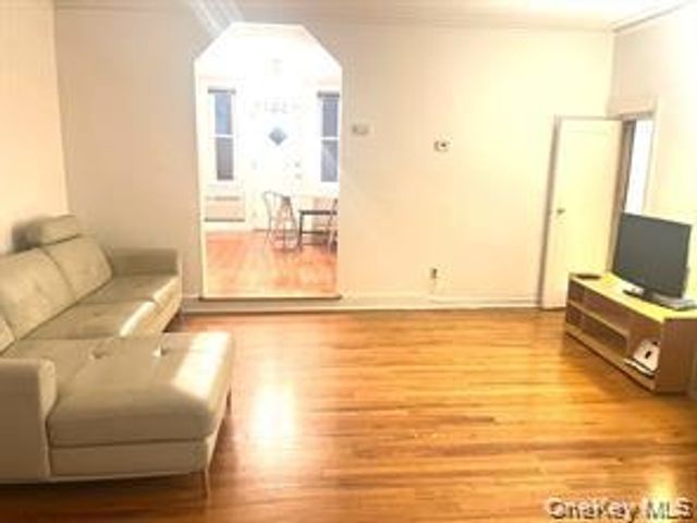 1945 Paulding Avenue, Bronx, NY 10462