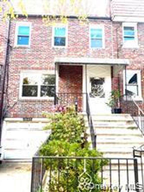 1945 Paulding Avenue, Bronx, NY 10462