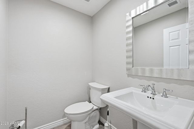 3752 E DONALD Drive, Phoenix, AZ 85050