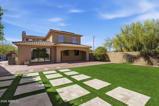 3752 E DONALD Drive, Phoenix, AZ 85050