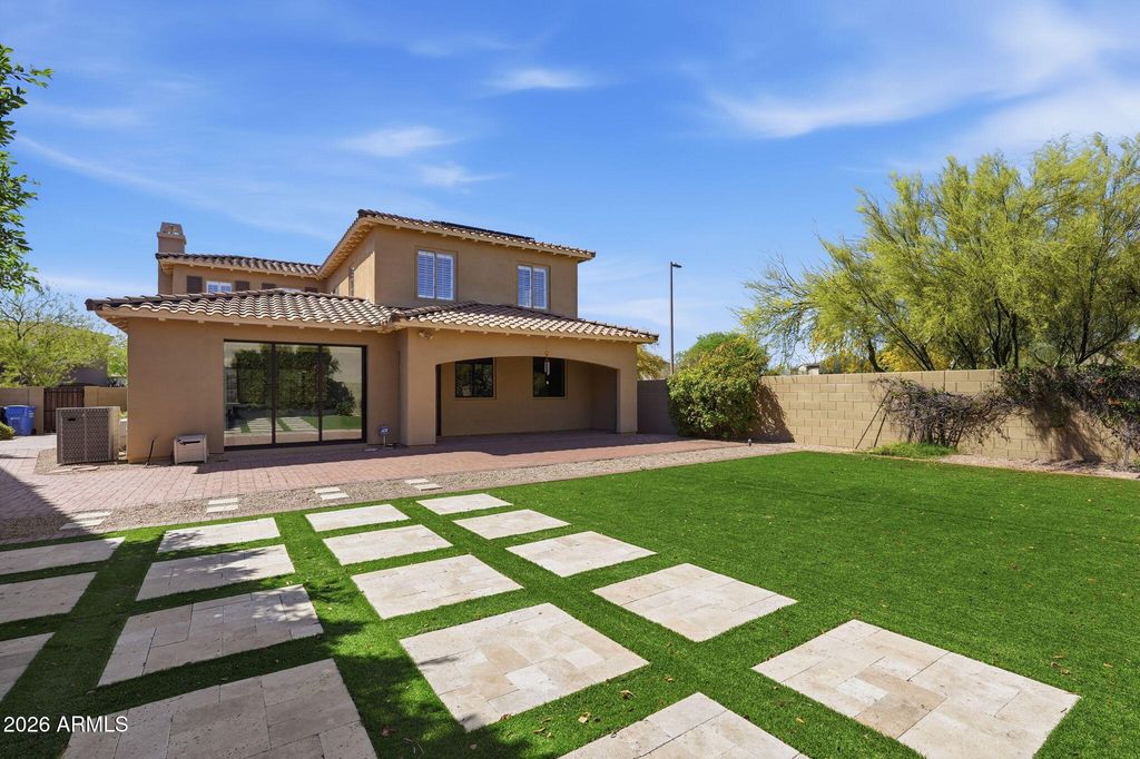3752 E DONALD Drive, Phoenix, AZ 85050 — photo 4