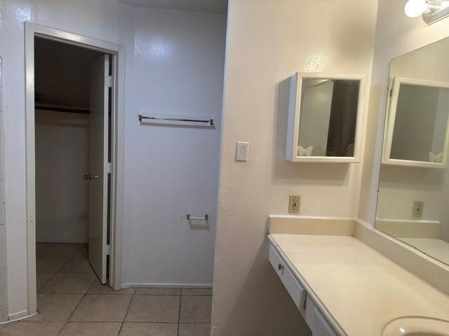 402 Juniper Court, Stafford, TX 77477