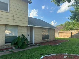402 Juniper Court, Stafford, TX 77477