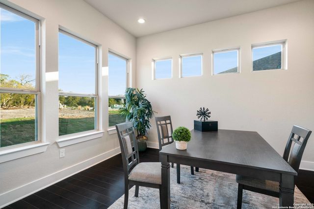 797 LILLY BLF, Castroville, TX 78009