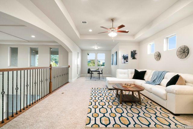 797 LILLY BLF, Castroville, TX 78009