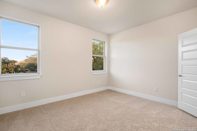 797 LILLY BLF, Castroville, TX 78009