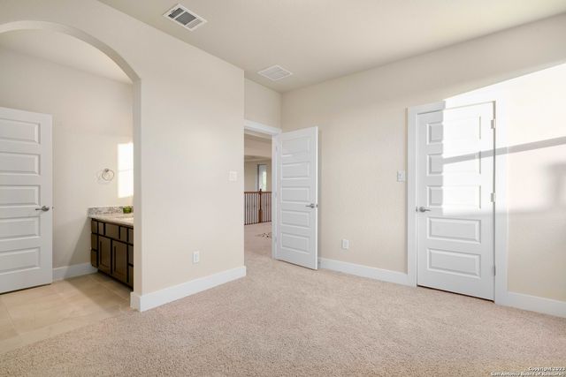 797 LILLY BLF, Castroville, TX 78009