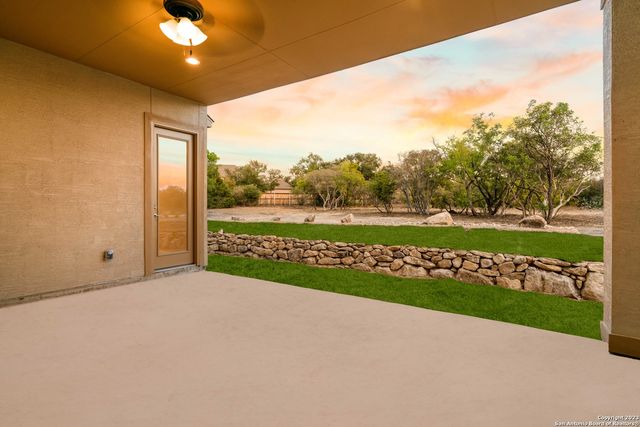 797 LILLY BLF, Castroville, TX 78009
