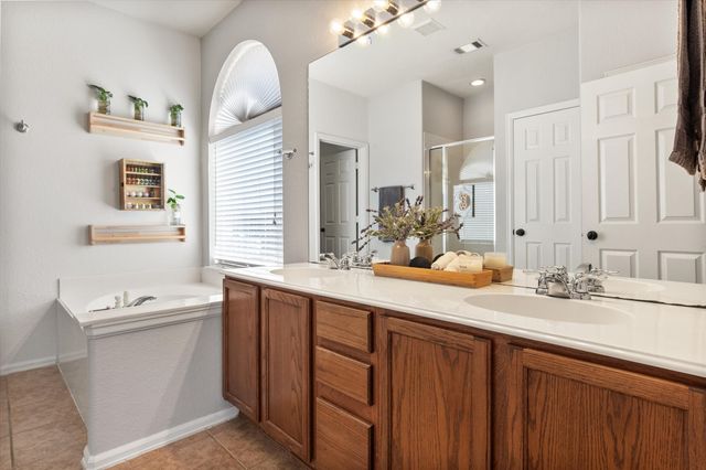 2815 S Serrano, Grand Prairie, TX 75054