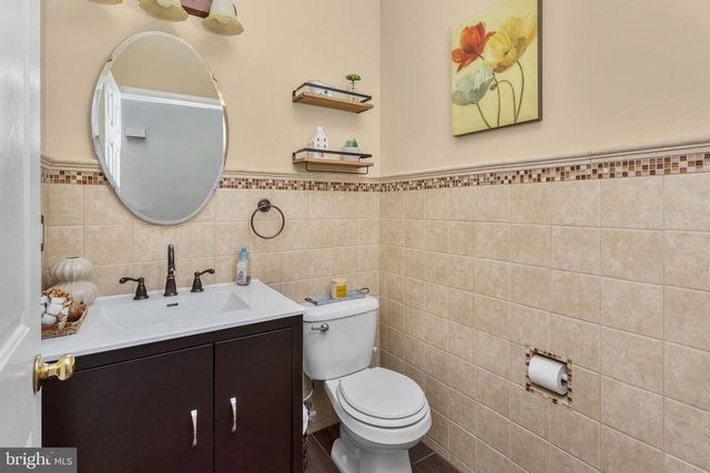 11 NICHOLAS CT, Cream Ridge, NJ 08514