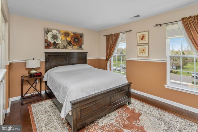 11 NICHOLAS CT, Cream Ridge, NJ 08514