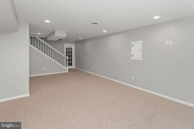 11 NICHOLAS CT, Cream Ridge, NJ 08514