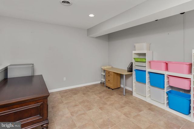 11 NICHOLAS CT, Cream Ridge, NJ 08514