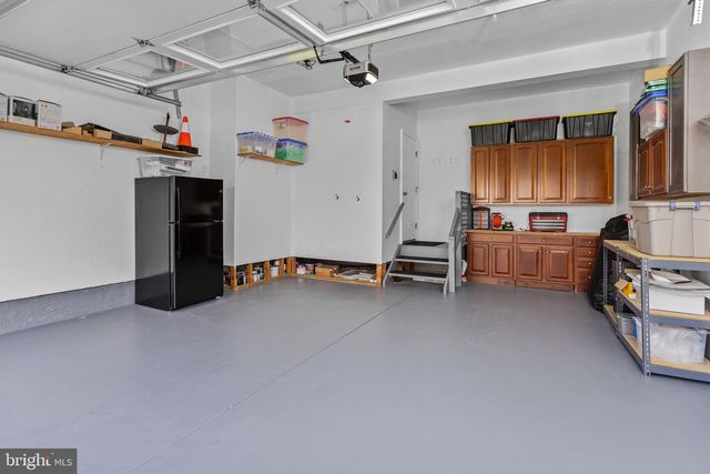 11 NICHOLAS CT, Cream Ridge, NJ 08514