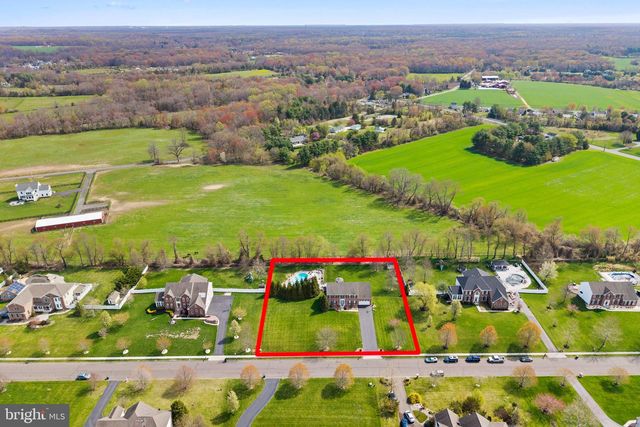 11 NICHOLAS CT, Cream Ridge, NJ 08514