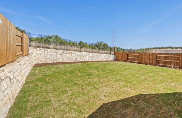 7005 Cliff Rose DR, Spicewood, TX 78669