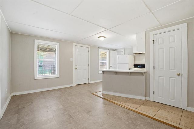 329 Gauthier Road, Lafayette, LA 70501