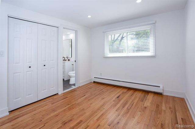 2862 Rossmoor Circle, Bloomfield Hills, MI 48302