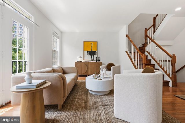 2313 HUNTINGTON STATION CT, Alexandria, VA 22303