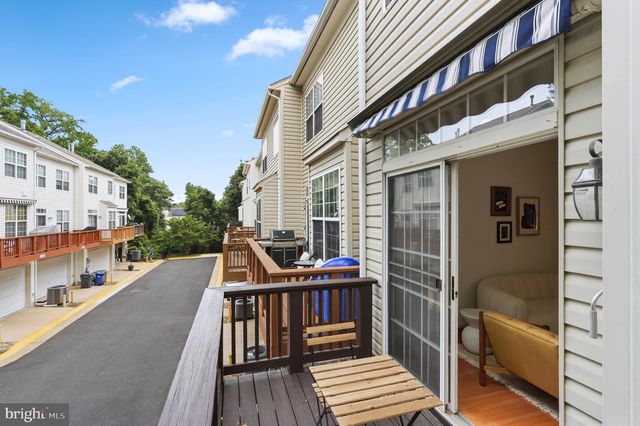 2313 HUNTINGTON STATION CT, Alexandria, VA 22303