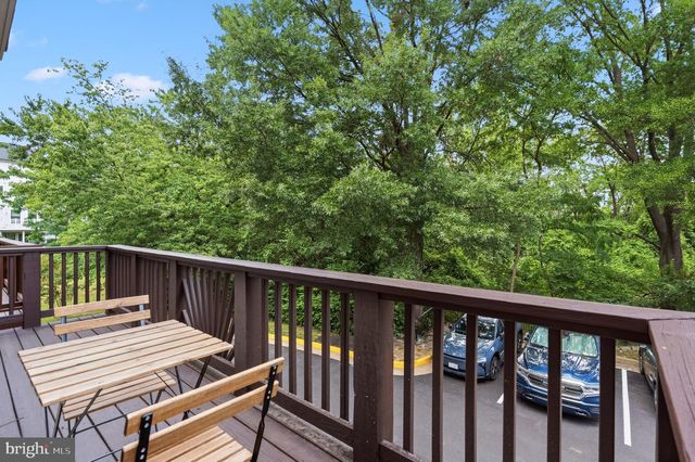 2313 HUNTINGTON STATION CT, Alexandria, VA 22303