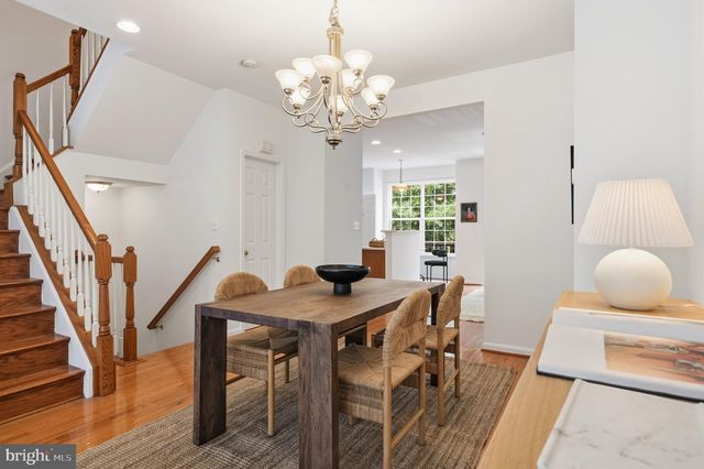 2313 HUNTINGTON STATION CT, Alexandria, VA 22303