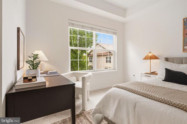 2313 HUNTINGTON STATION CT, Alexandria, VA 22303