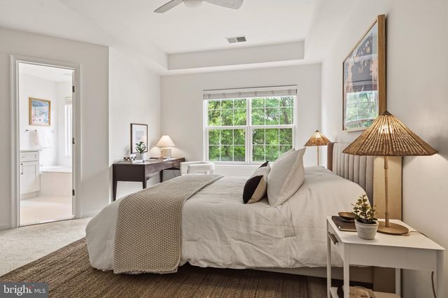 2313 HUNTINGTON STATION CT, Alexandria, VA 22303
