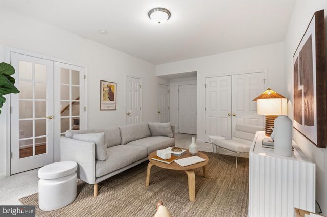 2313 HUNTINGTON STATION CT, Alexandria, VA 22303