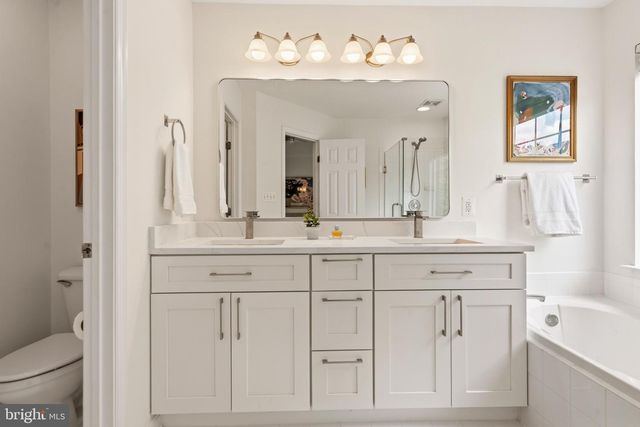 2313 HUNTINGTON STATION CT, Alexandria, VA 22303