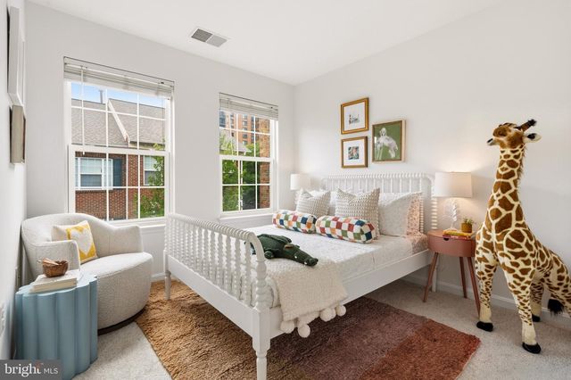 2313 HUNTINGTON STATION CT, Alexandria, VA 22303