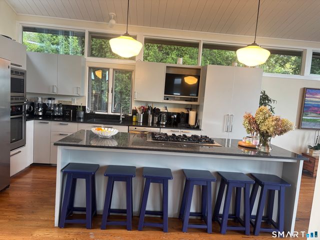 22 Dock Road, Norwalk, CT 06854